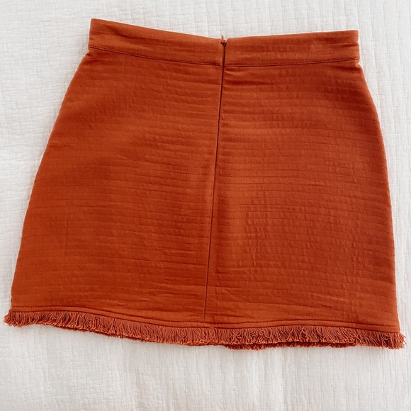 GB High Waisted Skirt with Flower Stitching - Picture 7 of 9